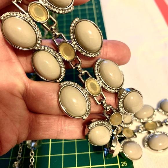 Fashion BR jewellery bracket and necklace - Picture 6 of 10